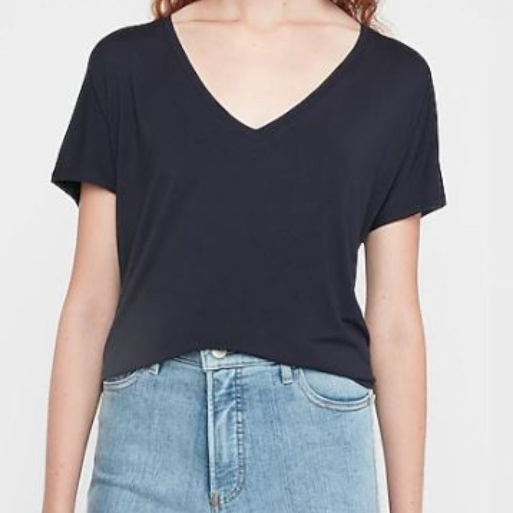 Express London Short Sleeve V-neck Tee